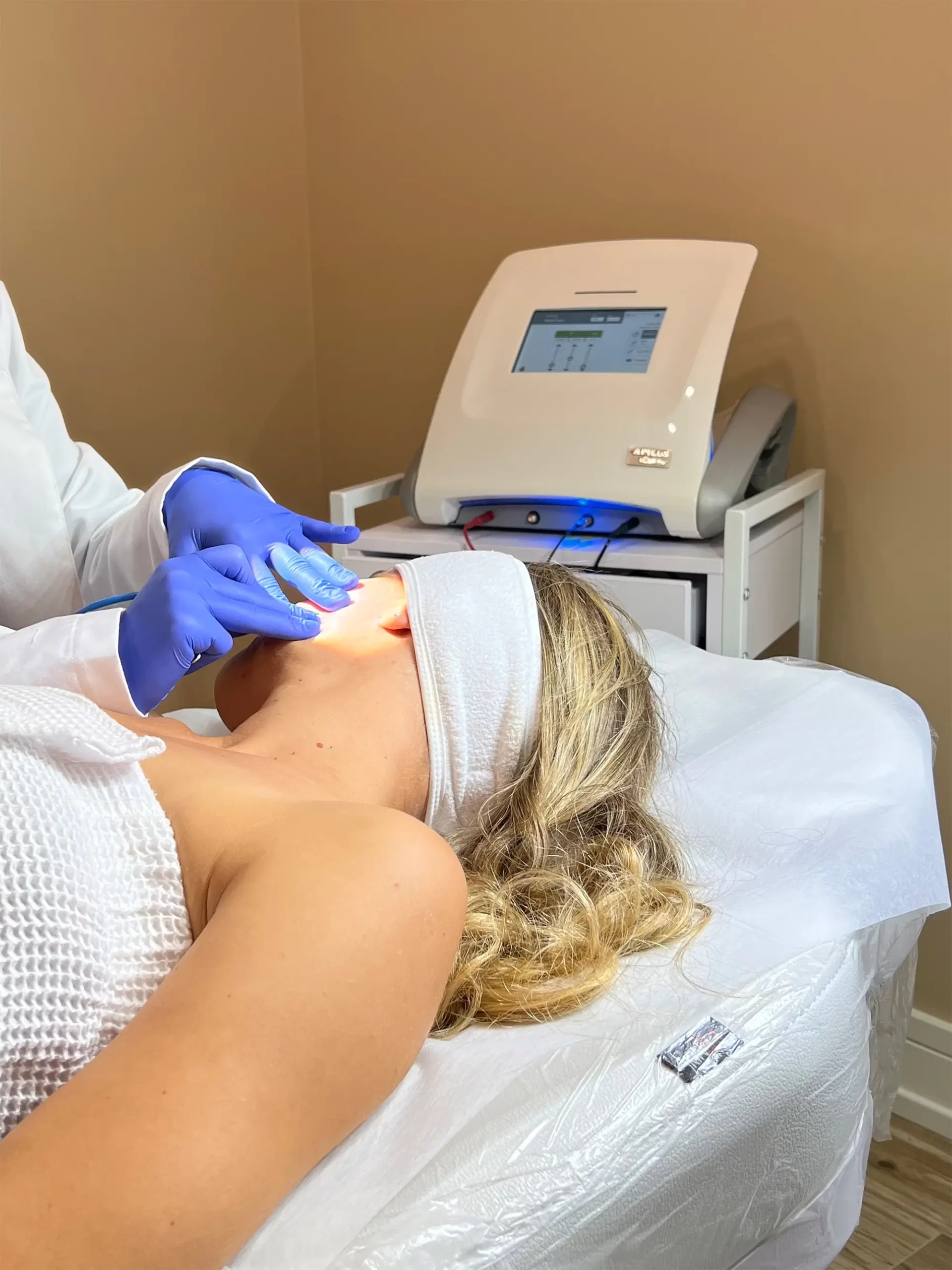 How to Prevent Scabs After Electrolysis?